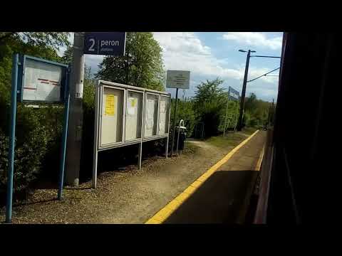 En 57 781 jako Regio Oświęcim Trzebinia rusza ze stacji Gorzów Chrzanowski