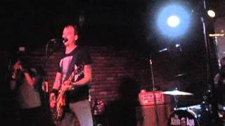 Alkaline Trio - Clavicle(Live at Bottom of the Hill)