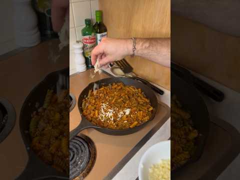 ONE PAN HIGH PROTEIN BEEF PASTA 🔥