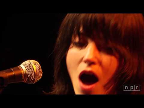 Peace Sings - Sharon Van Etten