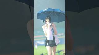 野生雅英涼水季！一起陪雅英淋雨應援?️ #cheerleader #치어리더 #台湾チア #baseball #美女 #cpbl #富邦悍將 #富邦angels #李雅英 #이아영