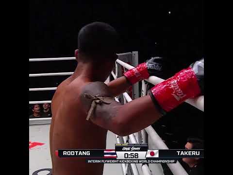 Make that TWO knockdowns for Takeru 🤯