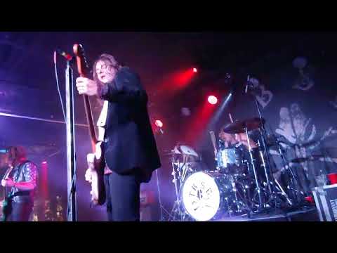 Tyler Bryant & The Shakedown Ghostrider solo live Nashville 2022