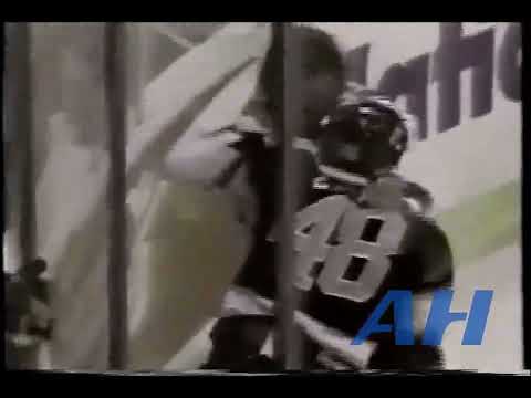 NHL Sep. 21, 1993 Jason Herter,DAL v Brian Chapman,LA (HL) Dallas Stars Los Angeles Kings