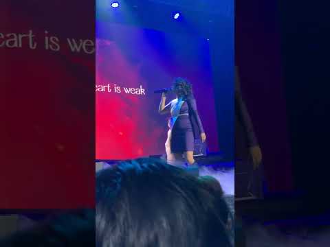 « Mahery Aho » (I Am Strong) Anisha Jo live au CCESCA Antanimena Antananarivo le 02/03/2025