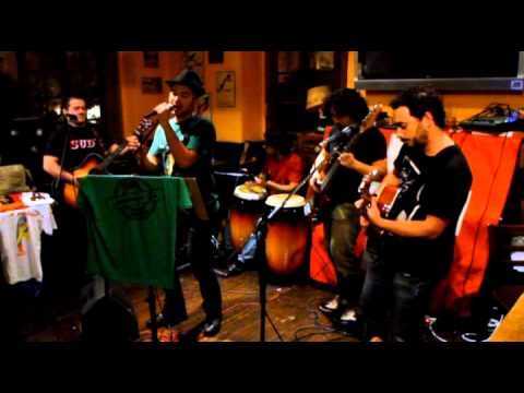 Uaripat - Feeling good (acoustic jam) live @ Irish Club Alpino - Tesserete, Svizzera