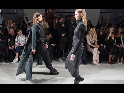 Valentin Yudashkin | Fall Winter 2017/2018 Full Fashion Show | Exclusive