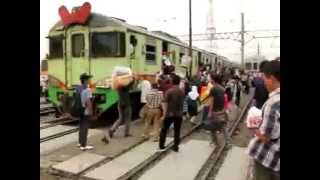 preview picture of video 'Suasana Stasiun Bogor'
