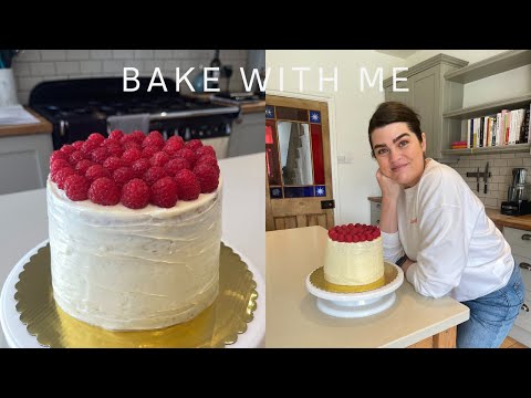 Bake With Me: Making *THE BEST* Birthday Cake | THE DAILY EDIT | The Anna Edit