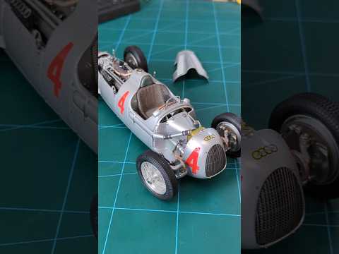 Unboxing a 1:18 scale Auto Union 1936 Racer #unboxing #modelcars #vintage