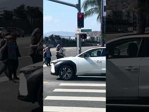 PROTESTS ERUPT at Burbank Airport Every Sunday Against Avelo Deportations! (Part 8)