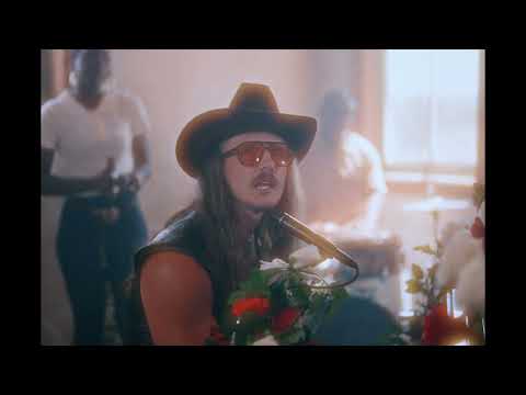 Stars Go Dim - Roses (Official Music Video)