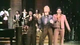 David Bowie - Footstompin&#39; Dick Cavett Show - 2nd December 1974.flv