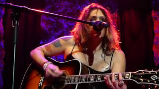 Beth Hart   &quot;  Broken and ugly &quot;   Oslo
