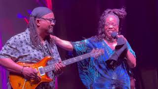 Evelyn Champagne King - Freddie Fox - Kisses Don't Lie - Live - Atlanta - 2024