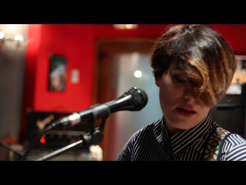 TRIÁNGULO DE AMOR BIZARRO - NUESTRO SIGLO FNORD (LITTLE CANYON SESSION)