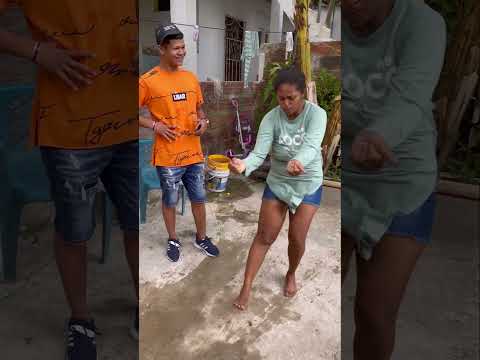 El pase del NOKIA ( Ana del Martillo ) 😂🤣