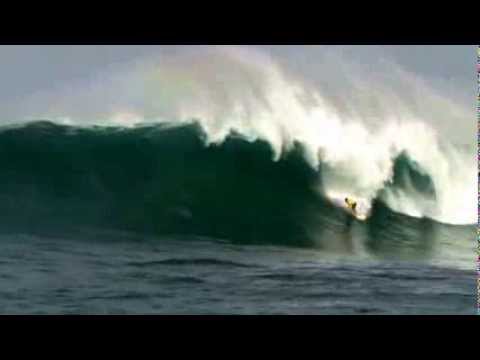 Kalani David wipeout at Sunset Beach, Vans World Cup of Surfing