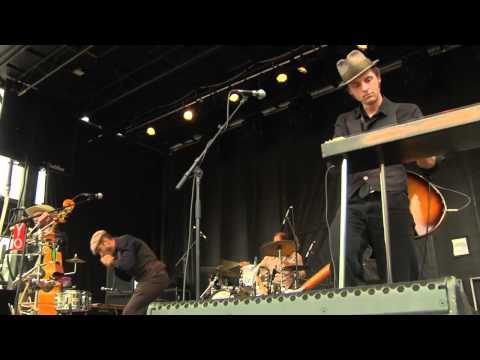 The Wiyos - "Twist" Live At Mountain Jam
