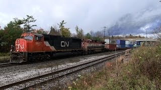 preview picture of video 'ISSUES! CN 5627 at Washago (20OCT2013)'