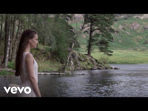 Maz O'Connor - Cordelia (Official Video)