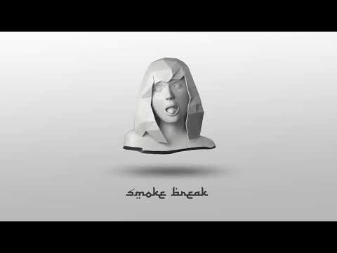 Brunette - Smoke break