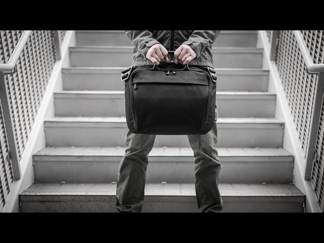 Video Teaser für Boa saddle | premium laptop bag for MacBook Pro 15"