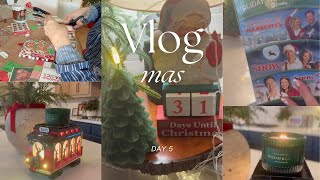 Vlogmas Day 5 🎄 Decorating My Kitchen + Late Night Chat & Christmas Crafts
