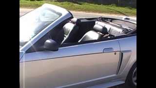 preview picture of video 'Cabriolet Mustang GT 2002  V8 4,6'