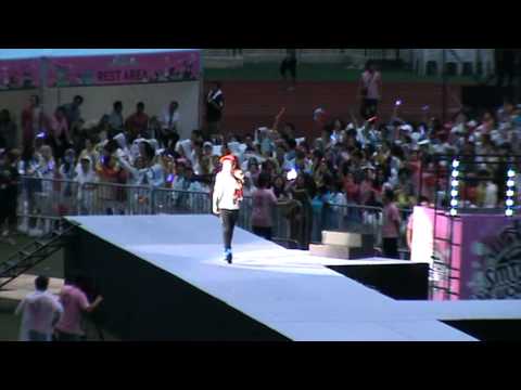 [FANCAM][2012년08월18일 - SMTOWN SEOUL]  Amber, Key, Kris - Like a G6.MPG