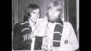 Kadr z teledysku You Never Know (1974 Demo) tekst piosenki Peter Gabriel feat. Phil Collins