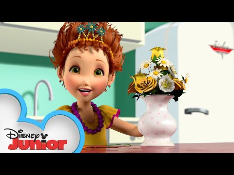 Nancy Arranges Flowers ? | Fancy Nancy | Disney Junior