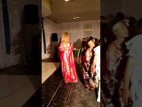 Aysher vuvuzela akiimba mkodombwe