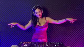 Download lagu DJ TIBA TIBA AKU MELAYANG TIKTOK VIRAL REMIX FULL BASS CAMPURAN - DJ BIDDY mp3