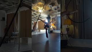 Flying Pole chains treino  @Marinamey   - Mey Pole Dance Studio