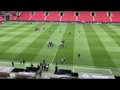 Ricognizione del campo all’Eden Arena per la Fiorentina