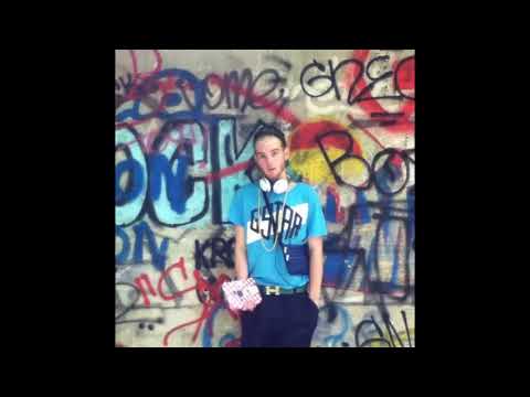 Gianni Versace & Běloch   TRENDY THUGS