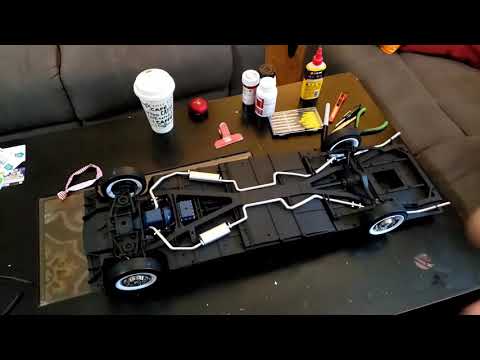 EAGLEMOSS ECTO-1 BUILD UP: Looking Like a Car