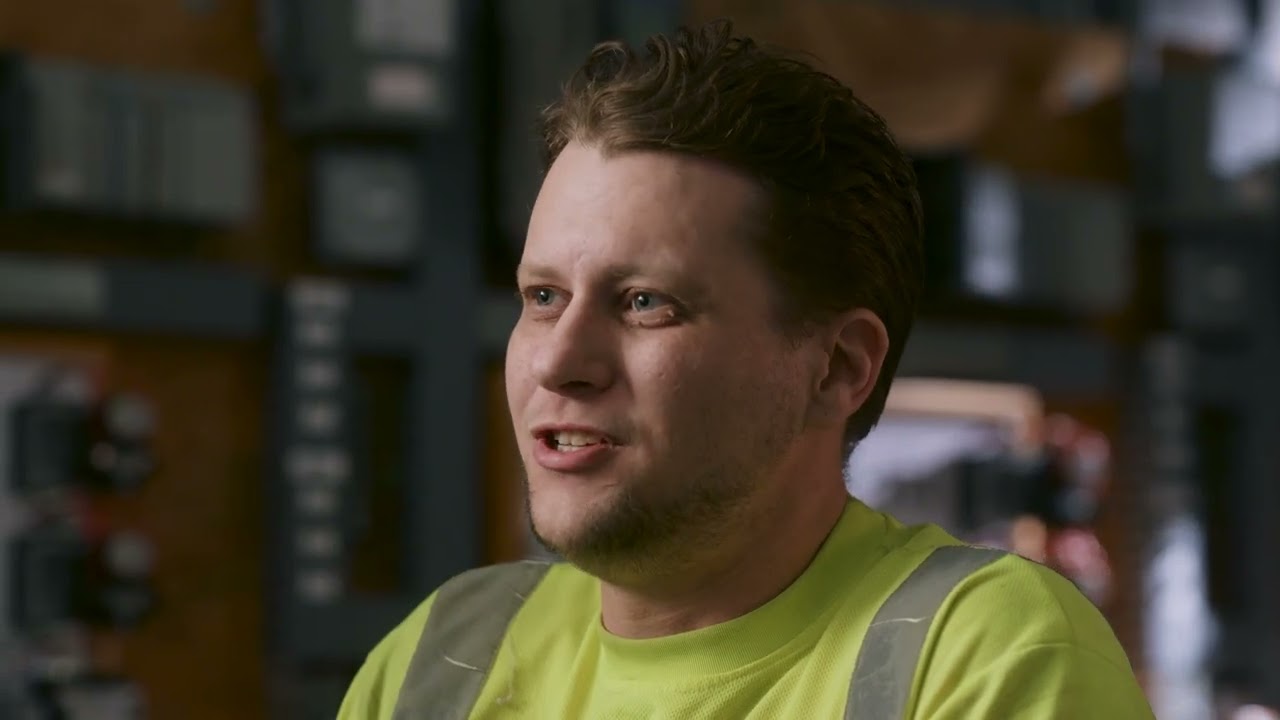 Marine Corps to Mastery: Chris Eastman's Journey in the Electrical Alliance Apprenticeship Program