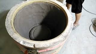 hand making Kamado Grill