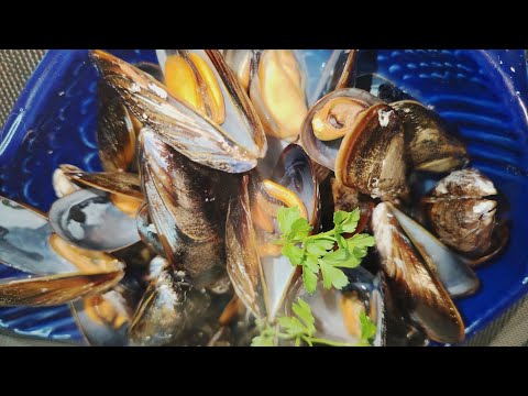 MEJILLONES AL VINO BLANCO