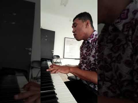 Tuhan selalu menolongku (Grathio Imanuel)