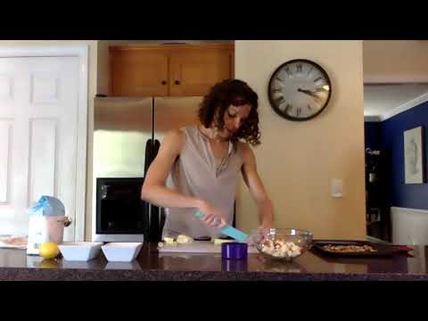 Making Waldorf Salad with Angie Surowiecki from UConn EFNEP
