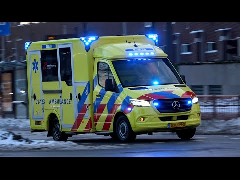 [SNEEUW] C. Miesen Kofferaufbau Ambulances met spoed in Groningen