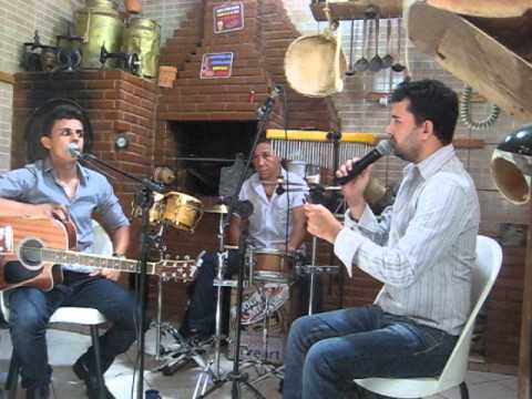 WILLIAN E ELIVELTON ( VIRUS DA PAIXAO ) TERRA E VIOLA TV CARAVELAS