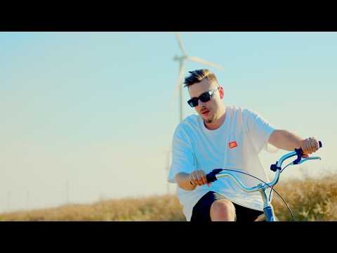 ADiss - Milionár (official video)