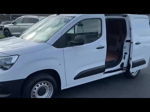 Opel Combo COMBO L1H1-1.5 100BHP 1 owner/ full ser - Image 2