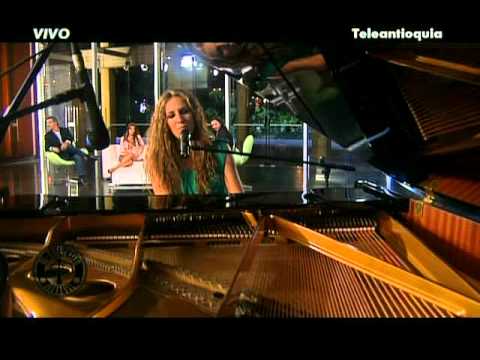 MARIA TOLEDO en "El Colectivo" de Teleantioquia en Colombia canta "Dame una oportunidad" Parte 3