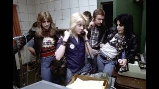 the runaways queens of noise live