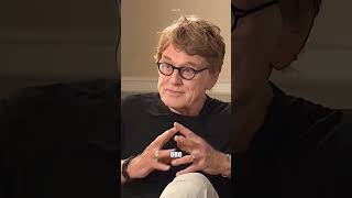 Barbra Streisand Reacts to Jane Fonda’s Tribute to Robert Redford#shorts #annawintour #janefonda